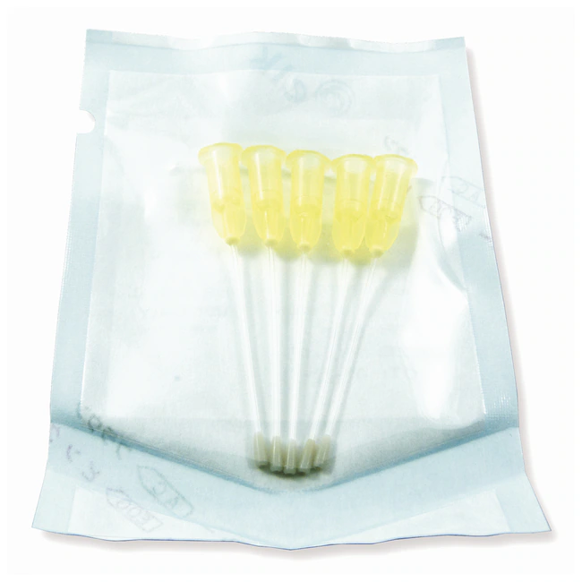 Cadence Science&trade;&nbsp;Disposable Plastic (PTFE) Animal Feeding Needles 0.074 in., 20G, 1.5 in.