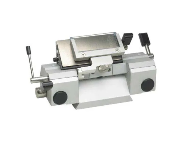 Epredia&trade;&nbsp;HM 525 NX Cryostat Blade Holders Disposable Blade Carrier EC70, HM 525 NX and HM 550